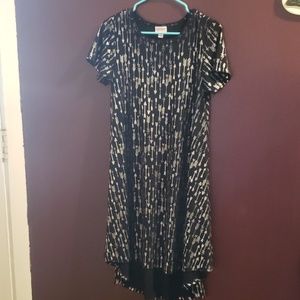 LuLaRoe Carly XS Elegant Arrows